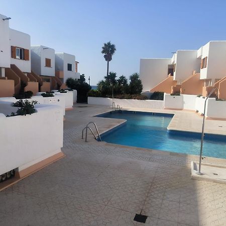 Piscina, Wifi, Patio Con Vistas Tarifa Exterior foto